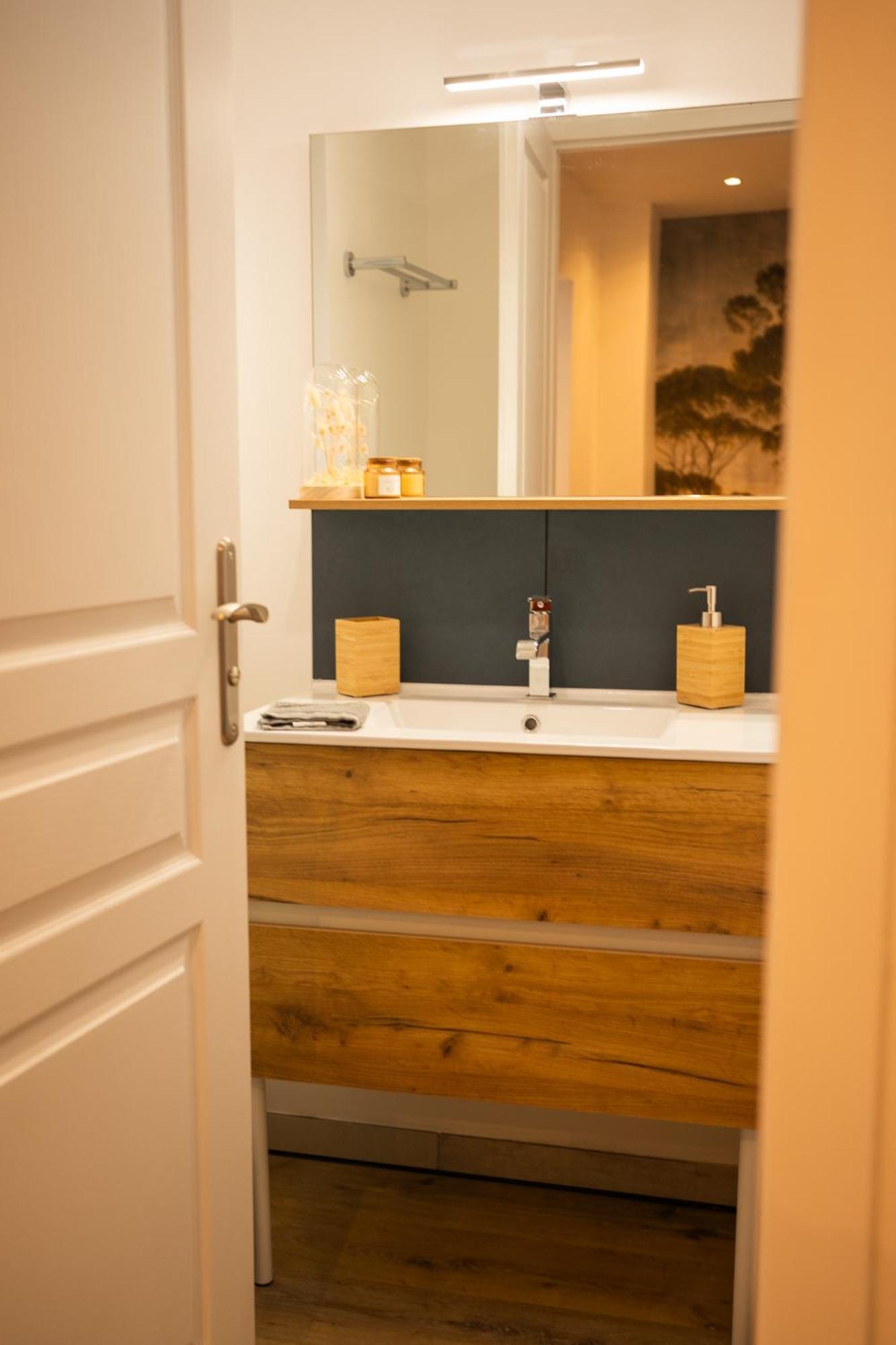 Appartements Plein Centre, A 5 Minutes Du Chateau オンザン エクステリア 写真
