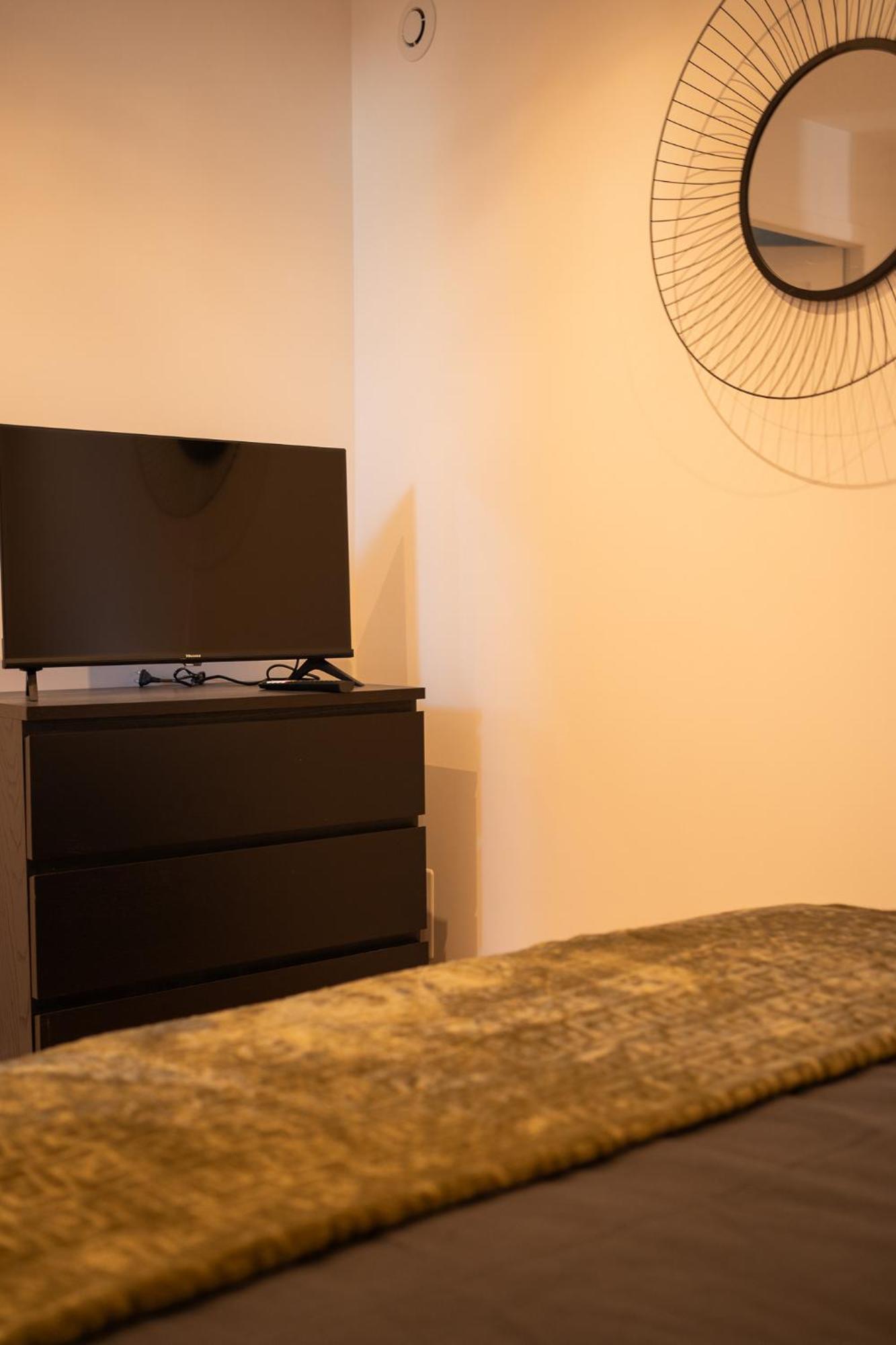 Appartements Plein Centre, A 5 Minutes Du Chateau オンザン エクステリア 写真